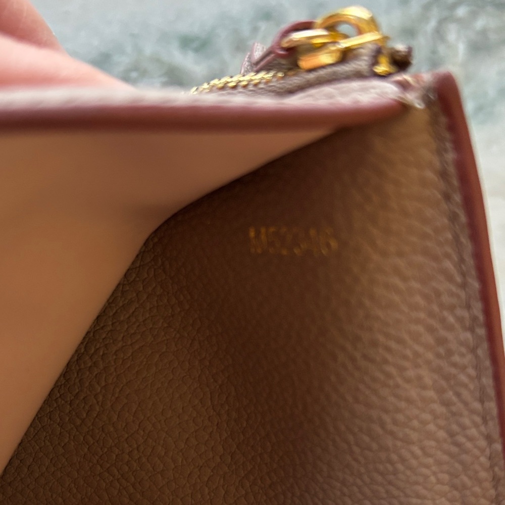 🔥💥Louis Vuitton❤️🩷 Brown Monogram Wallet Compact Design - Picture 6 of 16